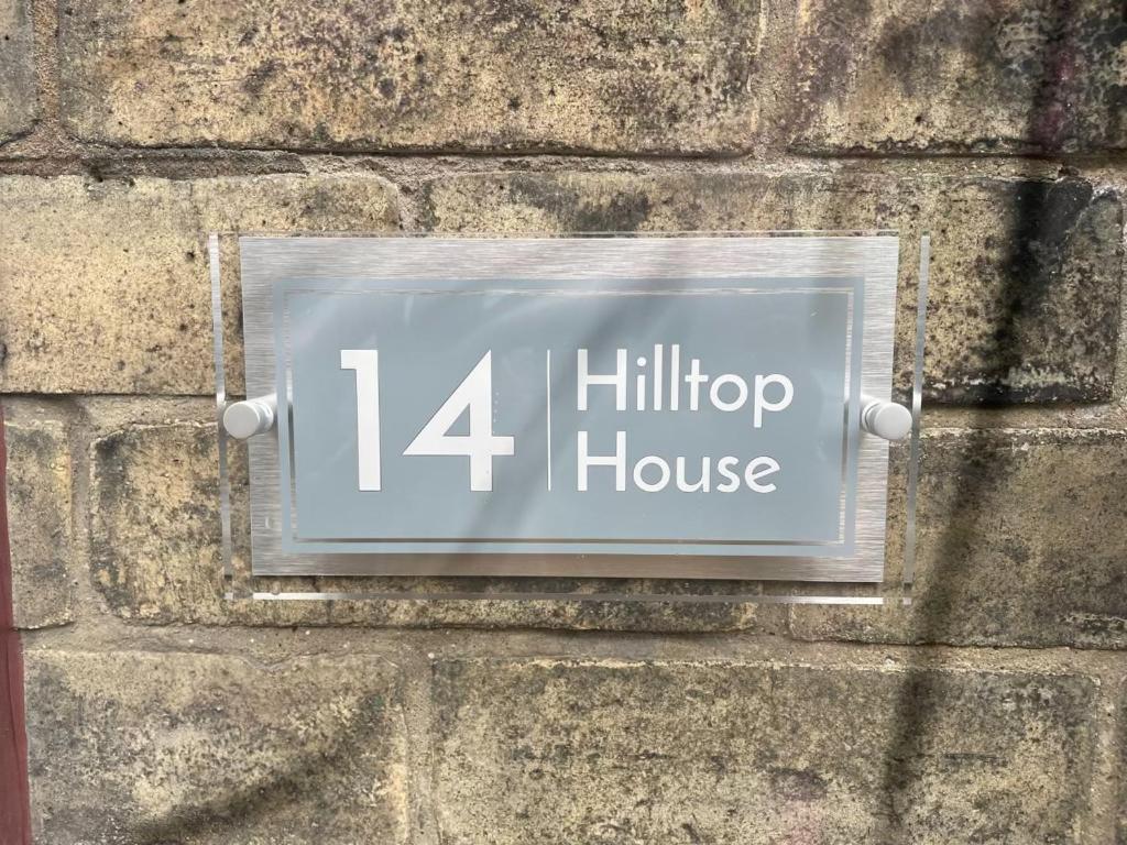 Hilltop House Уитби Екстериор снимка